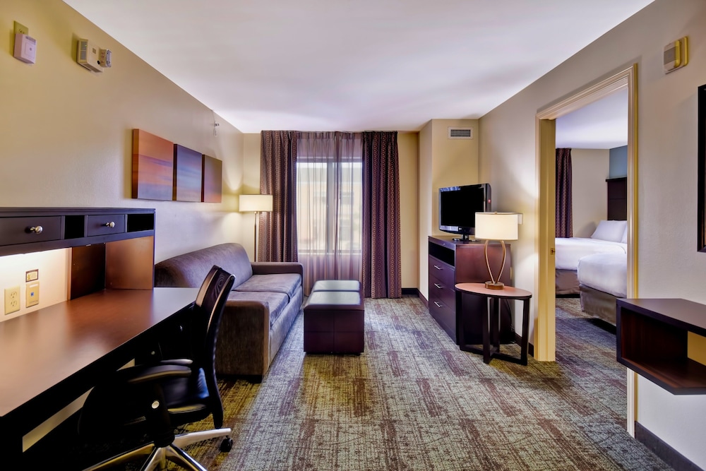 Staybridge Suites Middleton Madison West by IHG - photo 10