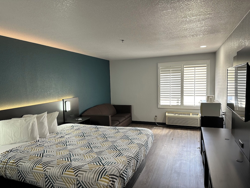 Motel 6 Lebec CA - photo 5