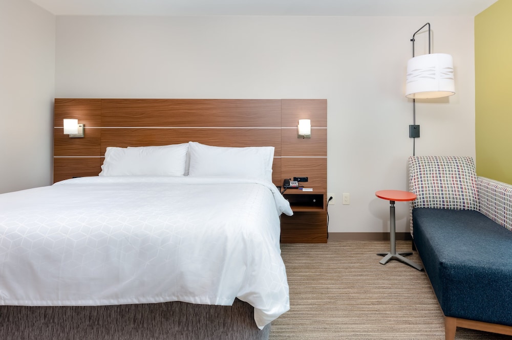Holiday Inn Express Calhoun South by IHG - photo 19