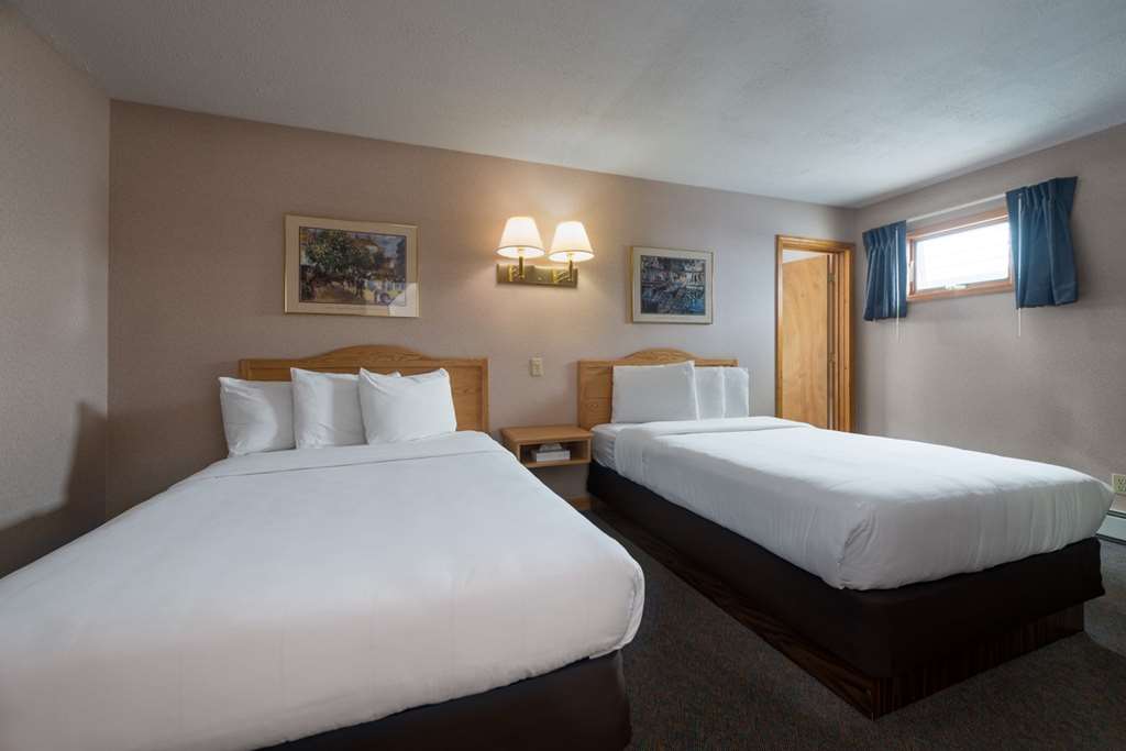 Adirondack Retreat Inn & Suites - photo 6