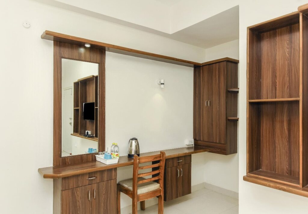 Spring Leaf By OYO Rooms - last minute hotel in Hyderabad