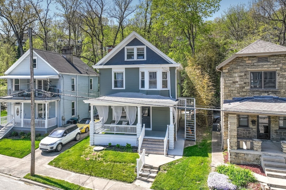 Delta View Retreat Suites in Cincinnati, United States