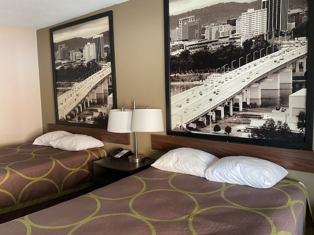Super 8 by Wyndham Chattanooga East Ridge - photo 32