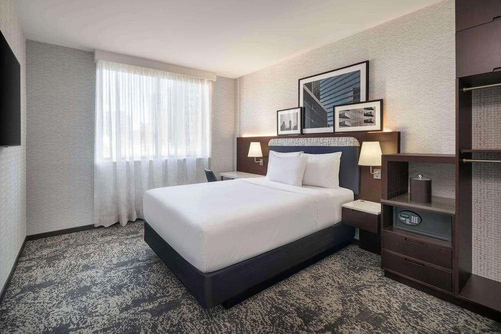DoubleTree by Hilton Long Island City NY - photo 6