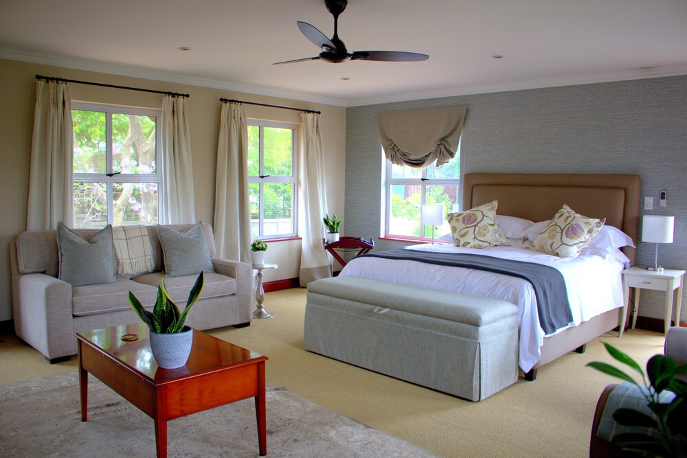 Wild Olive Executive Suite — 4-Star Luxury Hotel in Johannesburg, South Africa