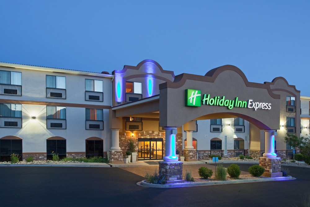 Holiday Inn Express & Suites Moab by IHG - photo 71