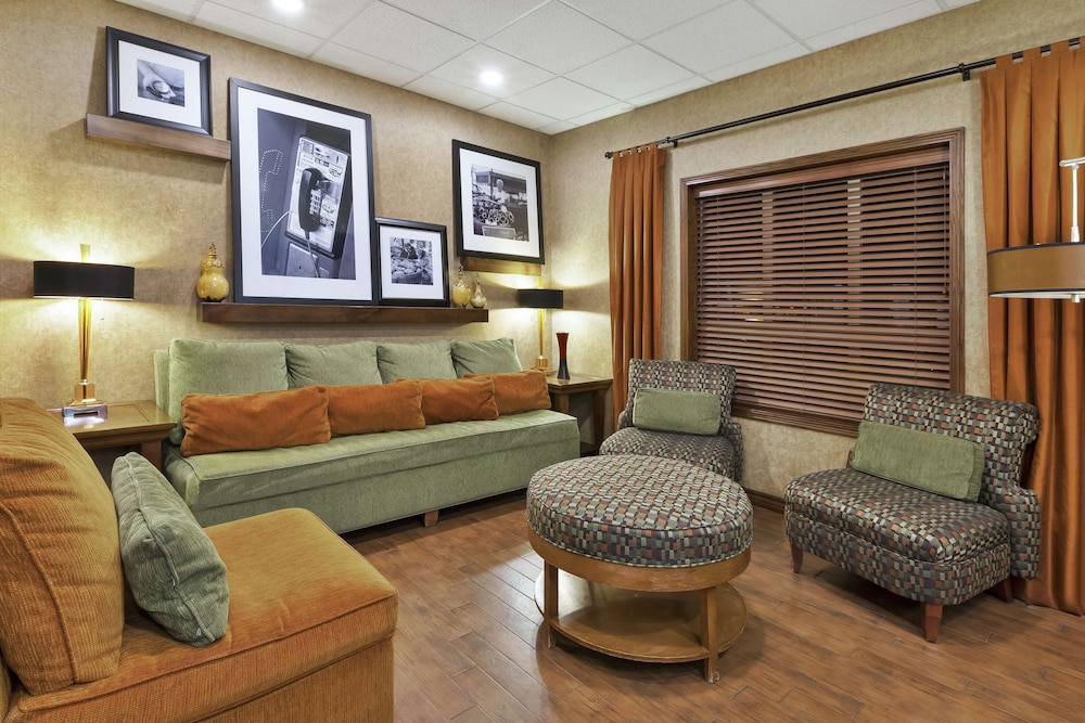 Hampton Inn Idaho Falls At the Mall - photo 3