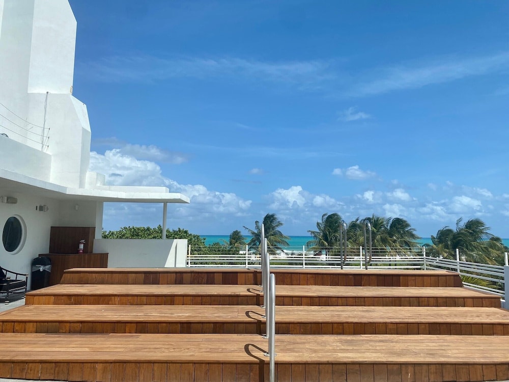 Hotel Breakwater South Beach - photo 31