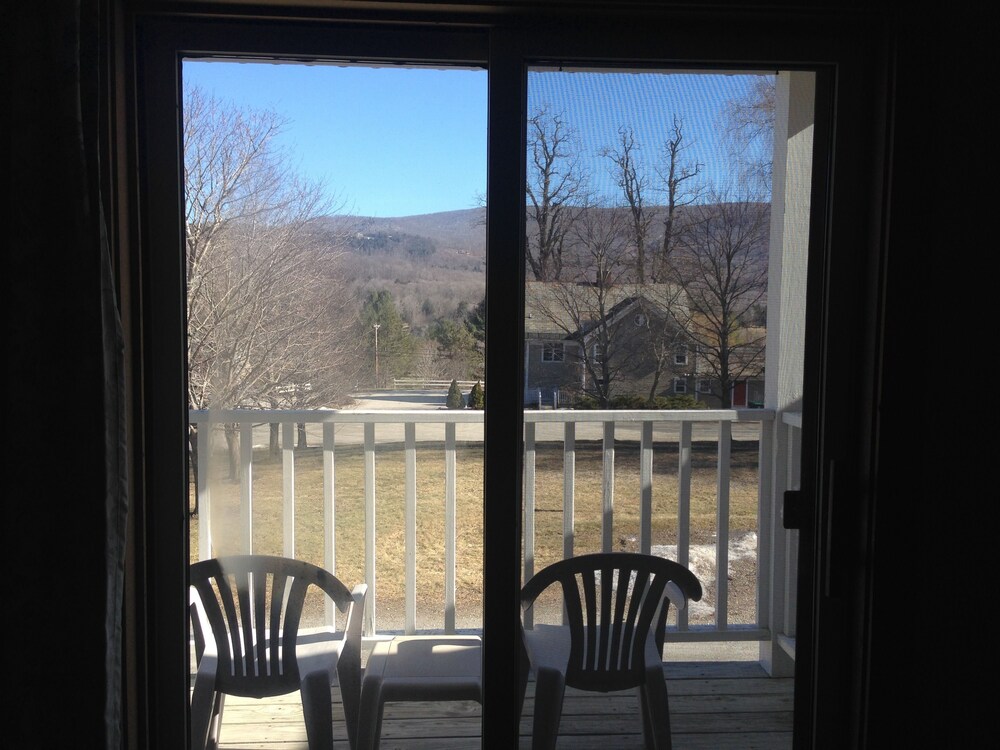 The Inn at Willow Pond - photo 11