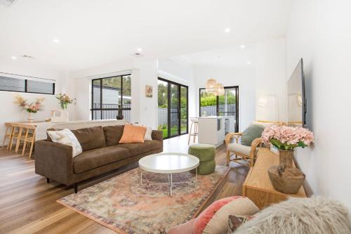 Burra Beachy Pet Friendly 5 Mins Walk To Beach — Culburra Beach