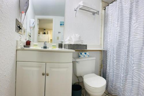 Sand Dunes Villas stay on the beach side — 4-Star Luxury Hotel in Myrtle Beach, United States