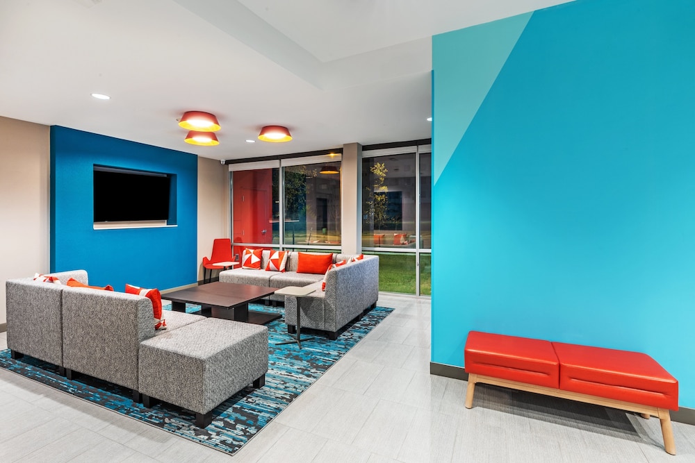 avid hotel Bentonville Rogers by IHG - photo 35