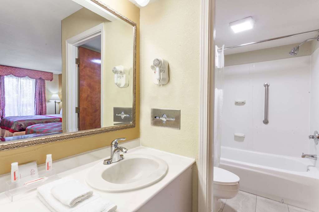 Ramada by Wyndham Lebanon - photo 7