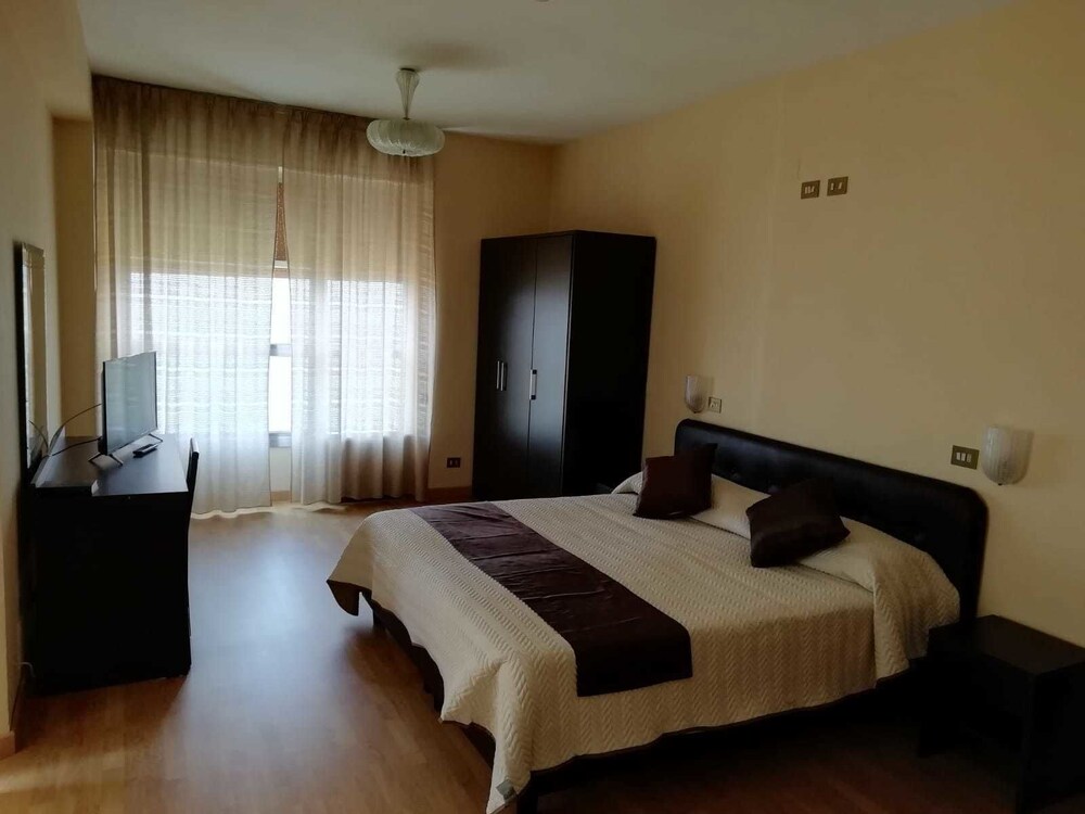 Hotel Park Mar Grande in Taranto, Italy