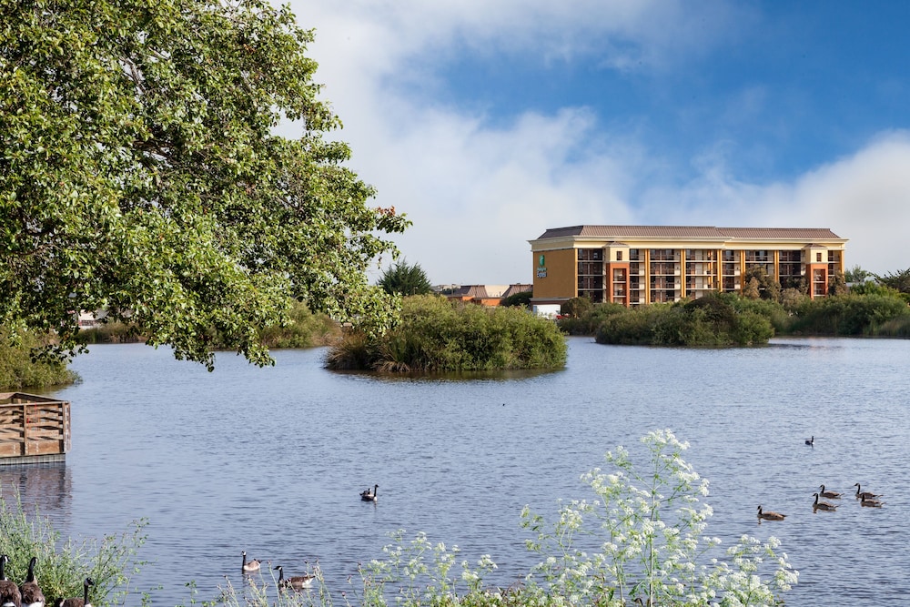 Holiday Inn Express at Monterey Bay by IHG - photo 15
