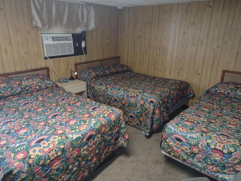 Davis Motel - photo 16