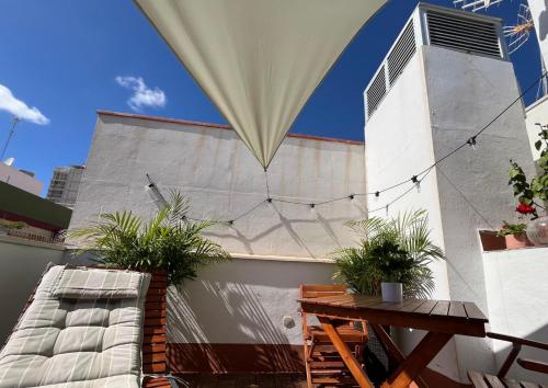 Sunny Cozy & Pretty Penthouse in Central SC in Santa Cruz De Tenerife, Spain