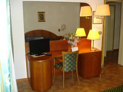 Bellavista - last minute hotel in Carenno