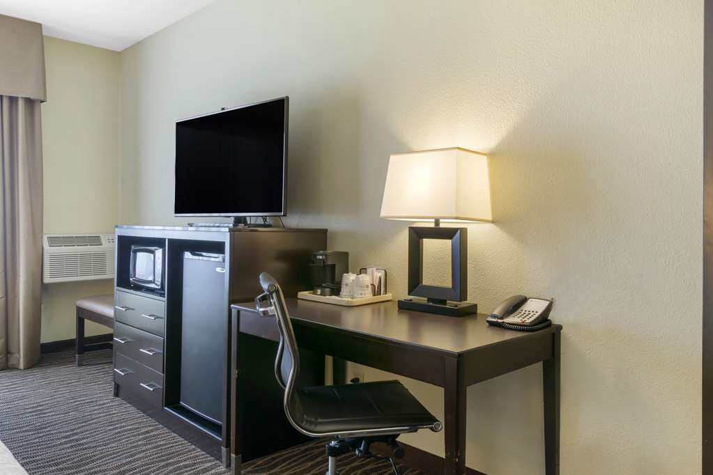 Best Western Plus Ellensburg Hotel - photo 23
