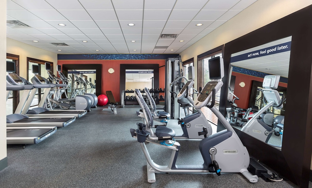 Hampton Inn & Suites Philadelphia Montgomeryville - photo 16
