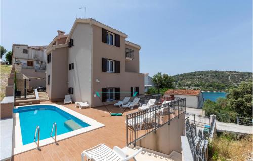 Awesome Home In Sevid With Wifi — 5-Star Luxury Hotel in Marina, Croatia