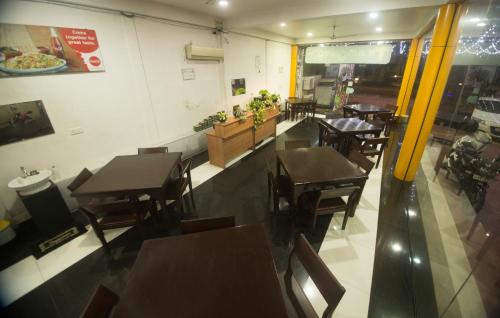 Tramonto Lagoon Resort in Katunayaka, Sri Lanka