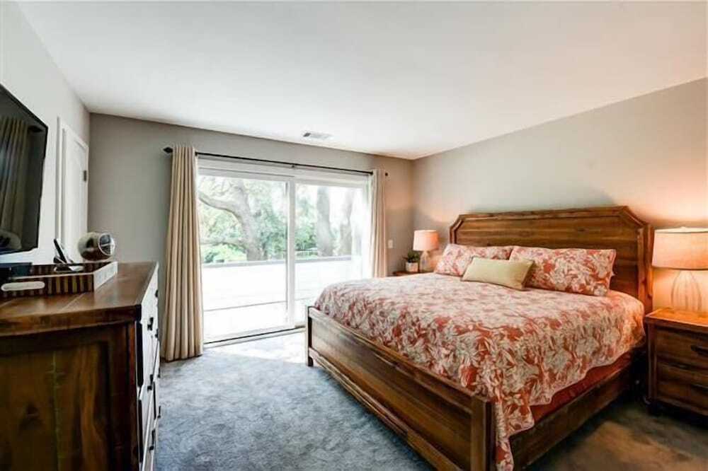 213 Twin Oaks at The Sea Pines Resort - photo 3