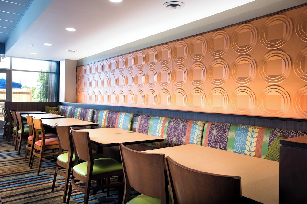 Fairfield Inn & Suites Rochester Mayo Clinic Area St. Marys - photo 28