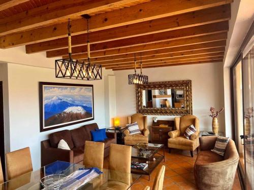 Lovely 3Bd 4Ba Apt Pool Gym Parking — 4-Star Luxury Hotel in San Miguel De Allende, Mexico