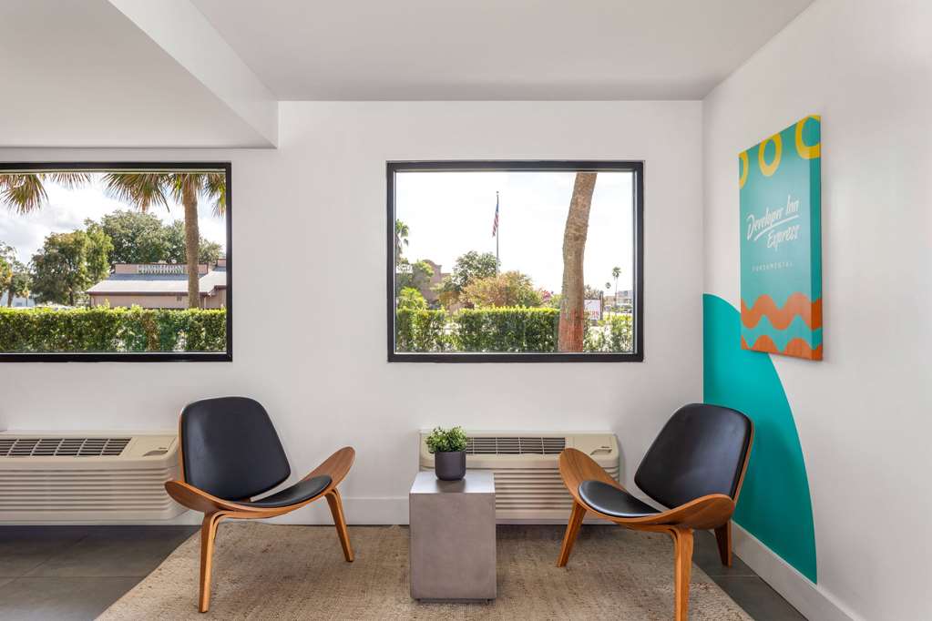 Travelodge by Wyndham Orlando Lake Buena Vista S - photo 8