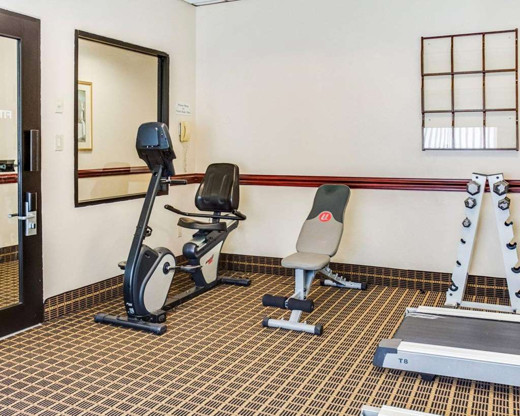 Clarion Inn Fredericksburg North - photo 24
