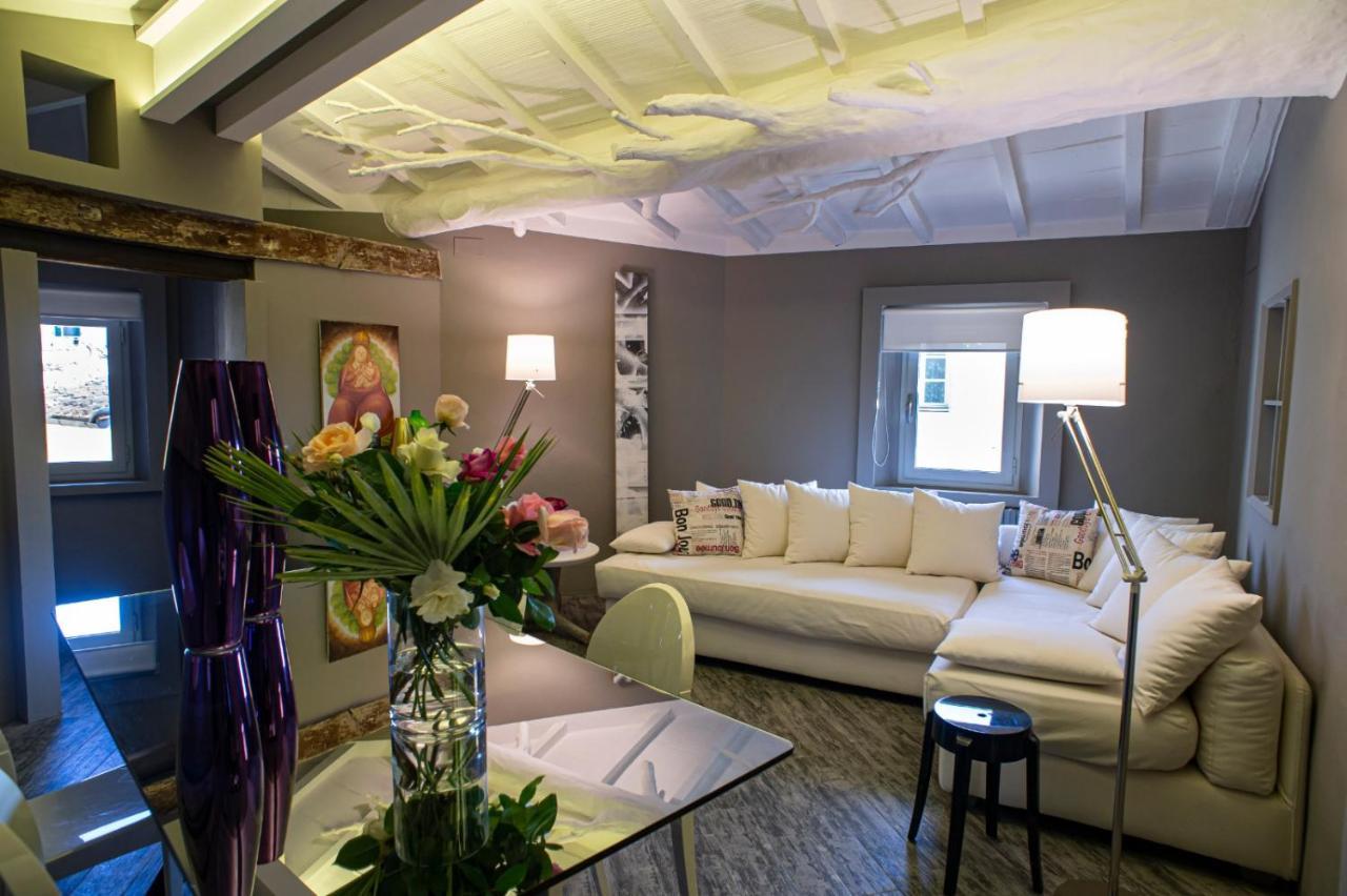 La Casetta di Borgo Appartamento Albero — 4-Star Luxury Hotel in Lajatico, Italy
