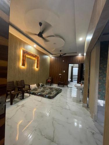 Independent House 2 Bedroom 2 Bath Livingroom Lobby kitchen car parking