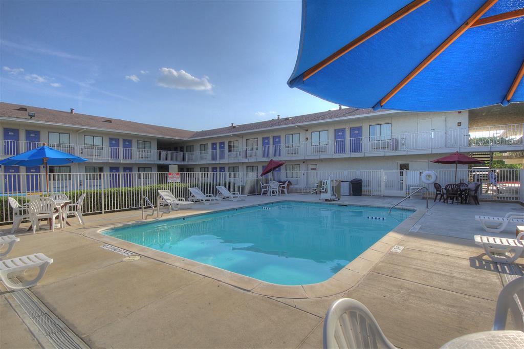 Motel 6 San Antonio TX Fiesta - photo 9