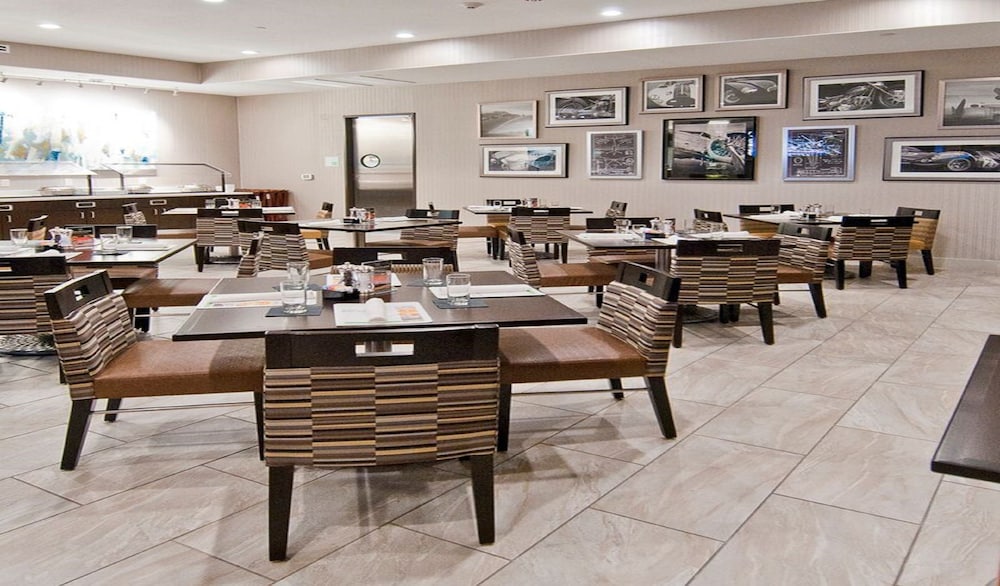 Holiday Inn Austin Airport by IHG - photo 35