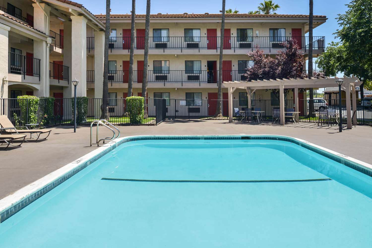 Rancho Cordova Inn - photo 7