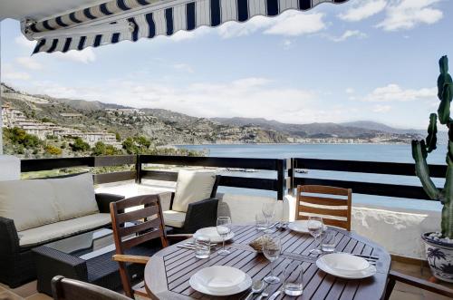 Marina Playa — 4-Star Luxury Hotel in La Herradura, Spain