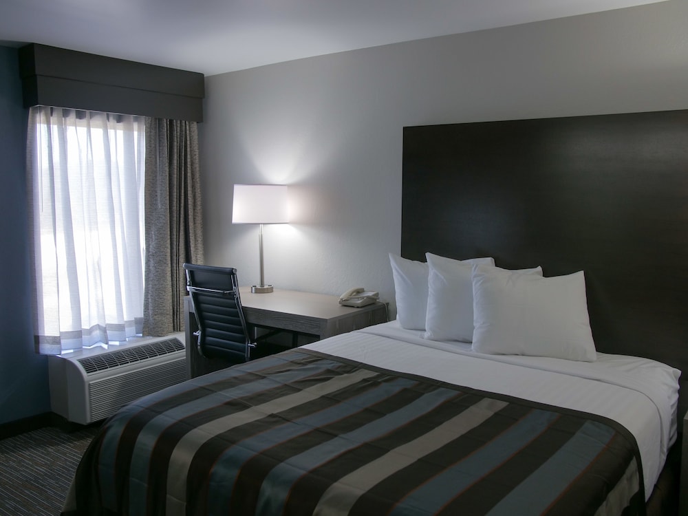 Wingate by Wyndham Louisville Fair and Expo - photo 19