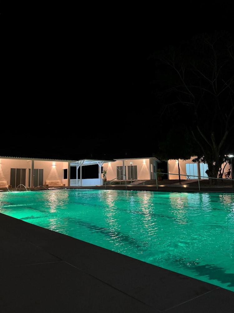 Acaymas Club — Ricaurte