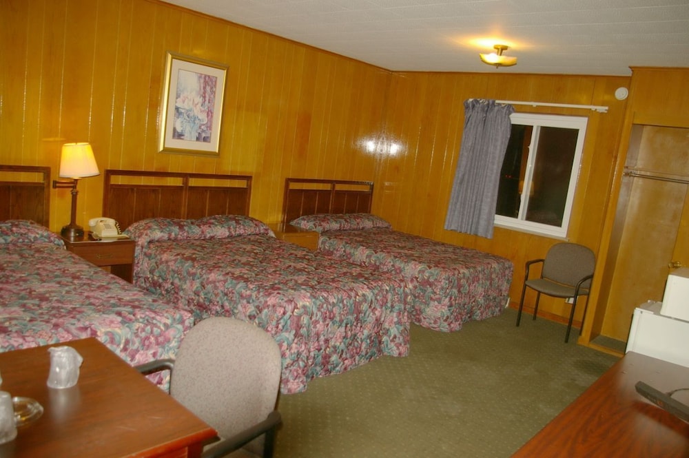 Kenwood Motel - photo 9
