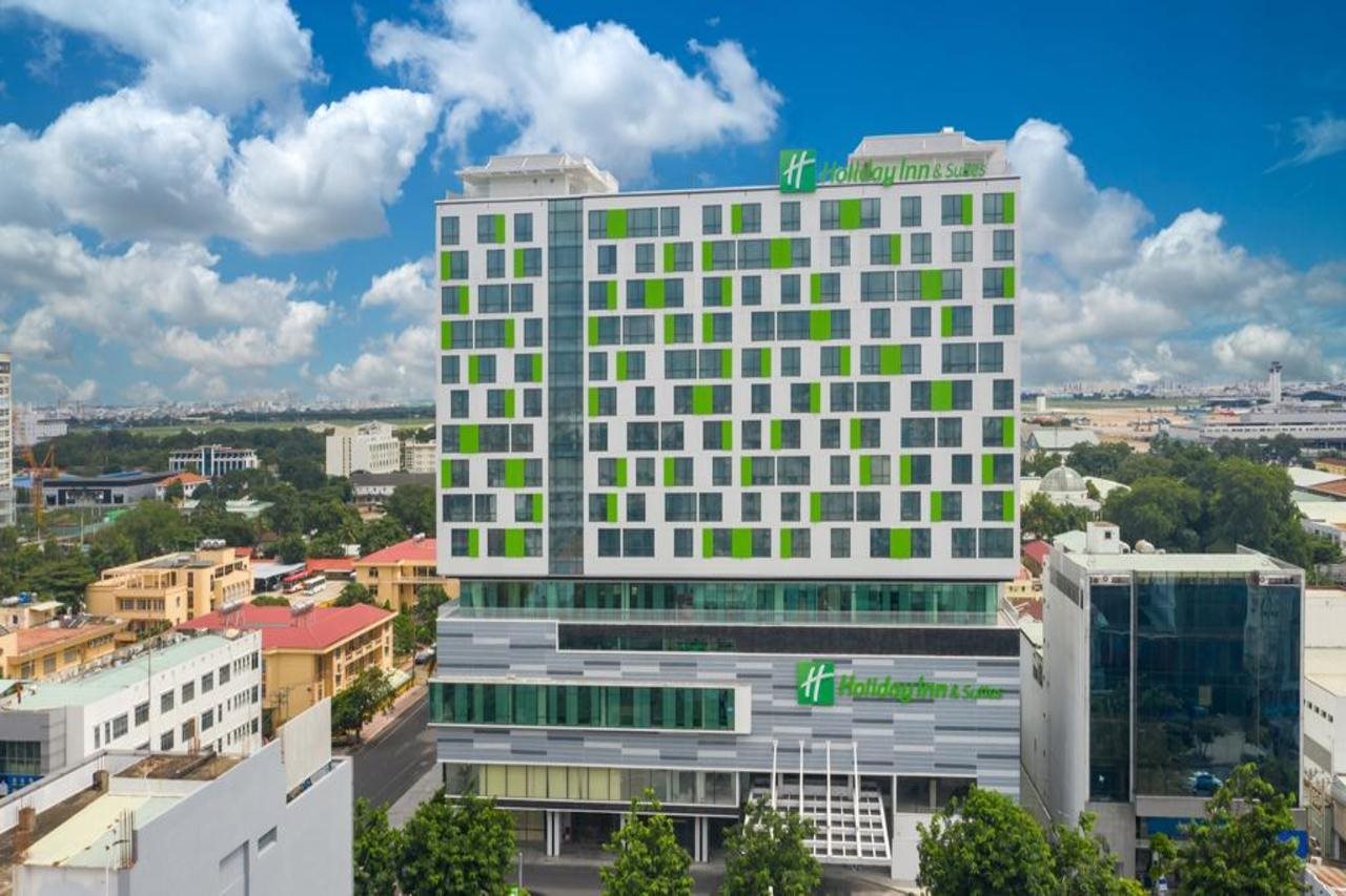 Holiday Inn & Suites Saigon Airport by IHG — 4-Star Luxury Hotel in Ho Chi Minh City, Vietnam
