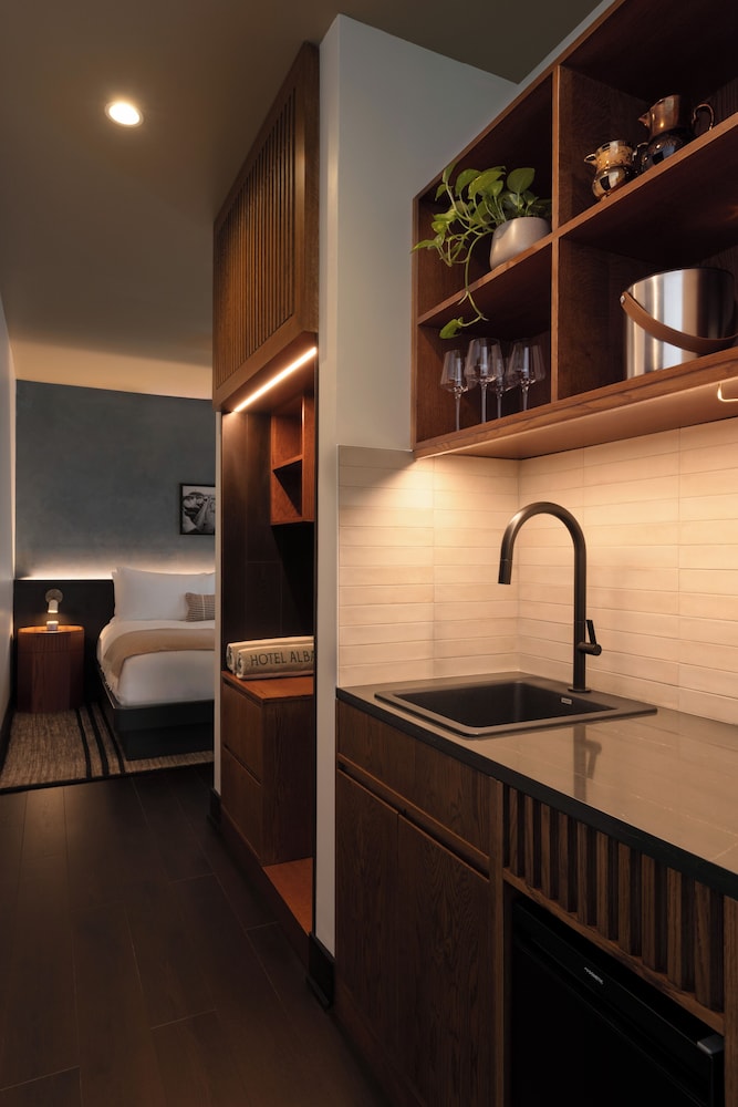 Hotel Albatross - photo 11