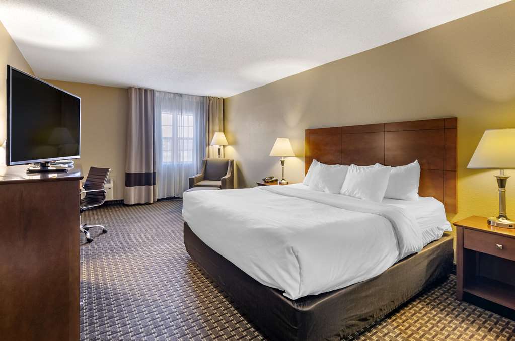 Comfort Inn & Suites Raphine Lexington near I 81 and I 64 - photo 14