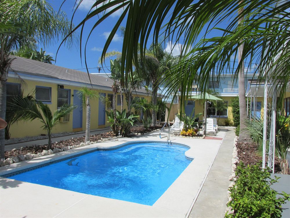 Amber Tides Motel - photo 40