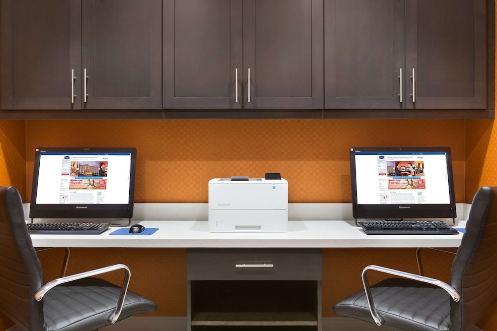 Hampton Inn North Olmsted Cleveland Airport - photo 21