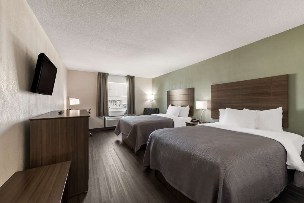 Quality Inn Saint Louis Airport - photo 11