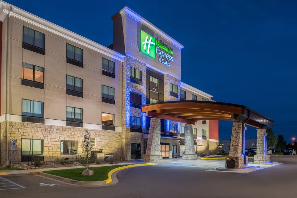 Holiday Inn Express Hotel & Suites Bismarck by IHG - photo 31