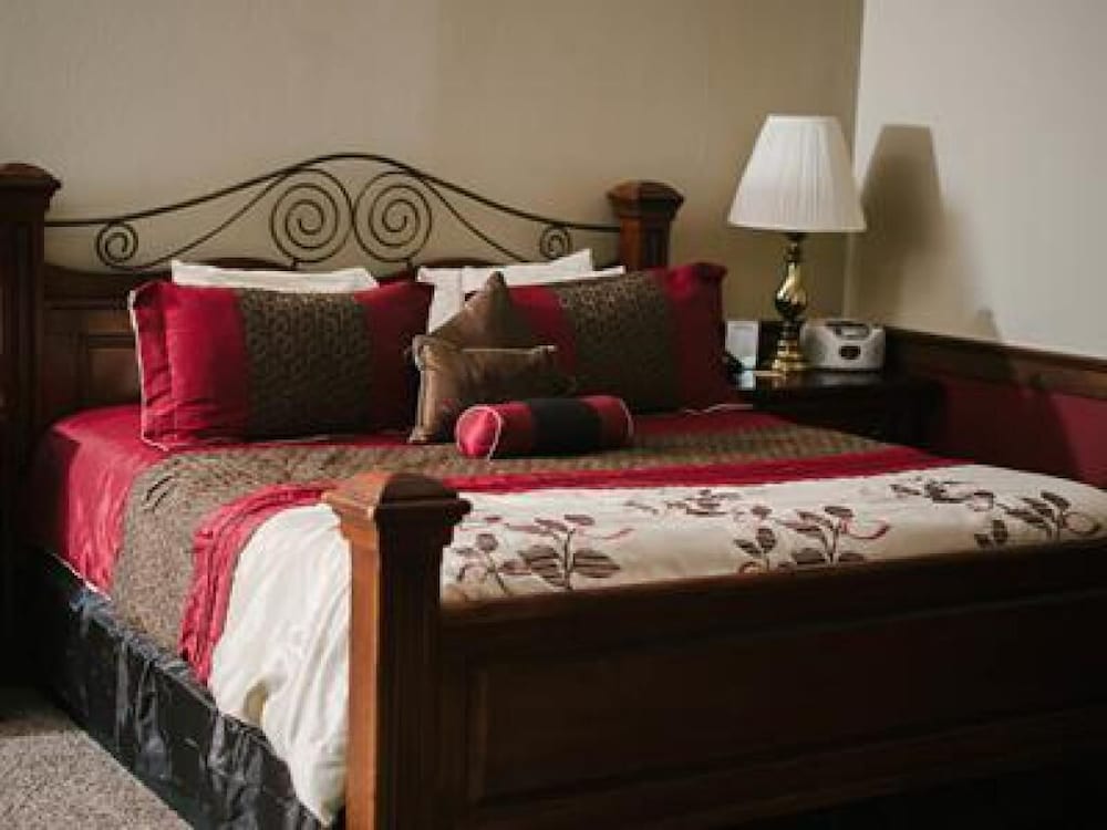 The Inn at Dresden - photo 11