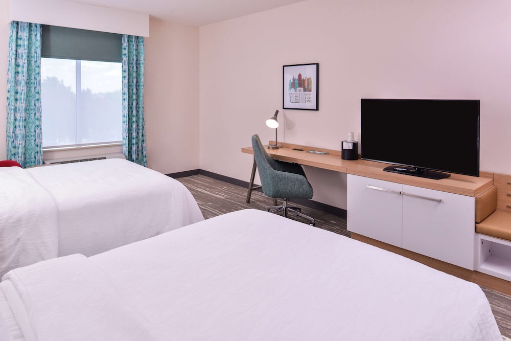 Hilton Garden Inn Kansas City Airport - photo 8