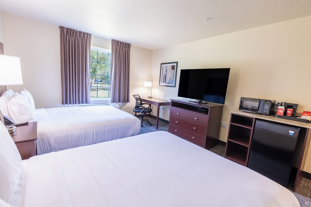 Cobblestone Inn & Suites Winters - photo 22